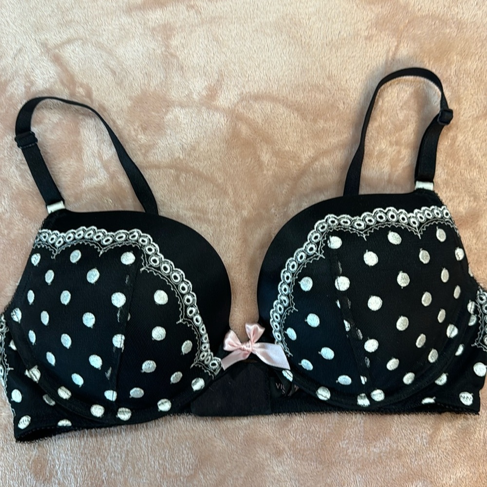 Very-Sexy Push-Up by Victoria Secret 36C